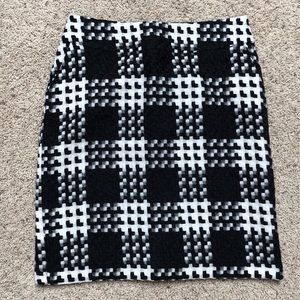 Black and white Merona Skirt
